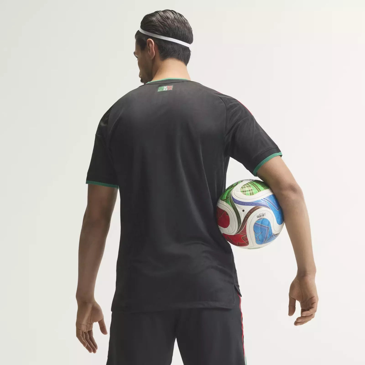 Kit Mundial | Camiseta Oficial de La Selección México Negro + Gorra de Regalo